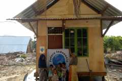 30 temporäre Häuser für Erdbebenopfer in Lombok